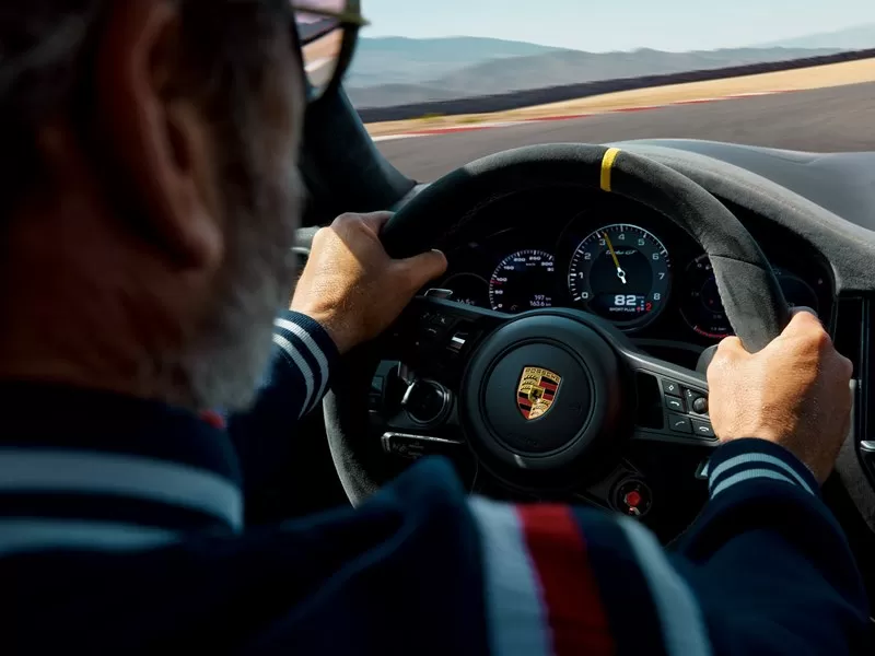 Оформление полисов ОСАГО и КАСКО Оформление полисов ОСАГО и КАСКО